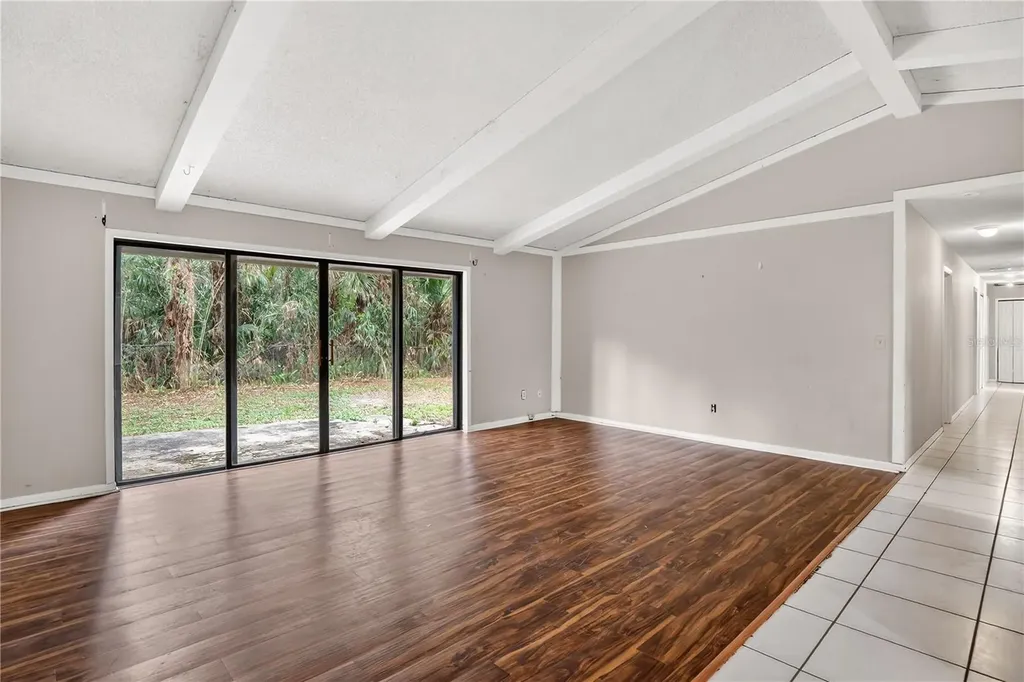 599 Lake Geneva Road Geneva FL 32732