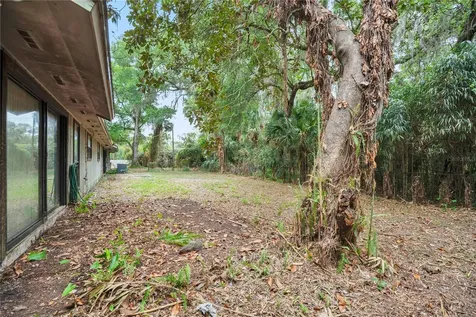 599 Lake Geneva Road Geneva FL 32732