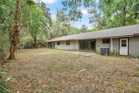 599 Lake Geneva Road Geneva FL 32732