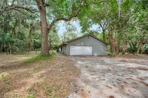 599 Lake Geneva Road Geneva FL 32732