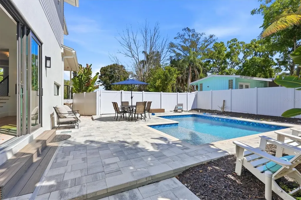 2538 Trinidad Street Sarasota FL 34231