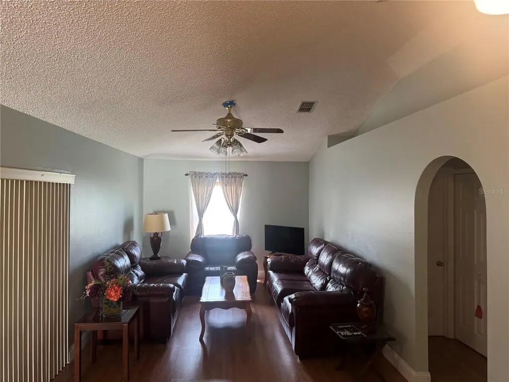 1112 Roan Court Kissimmee FL 34759