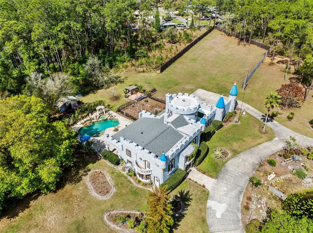 14502 Scotch Pine Court Orlando FL 32832