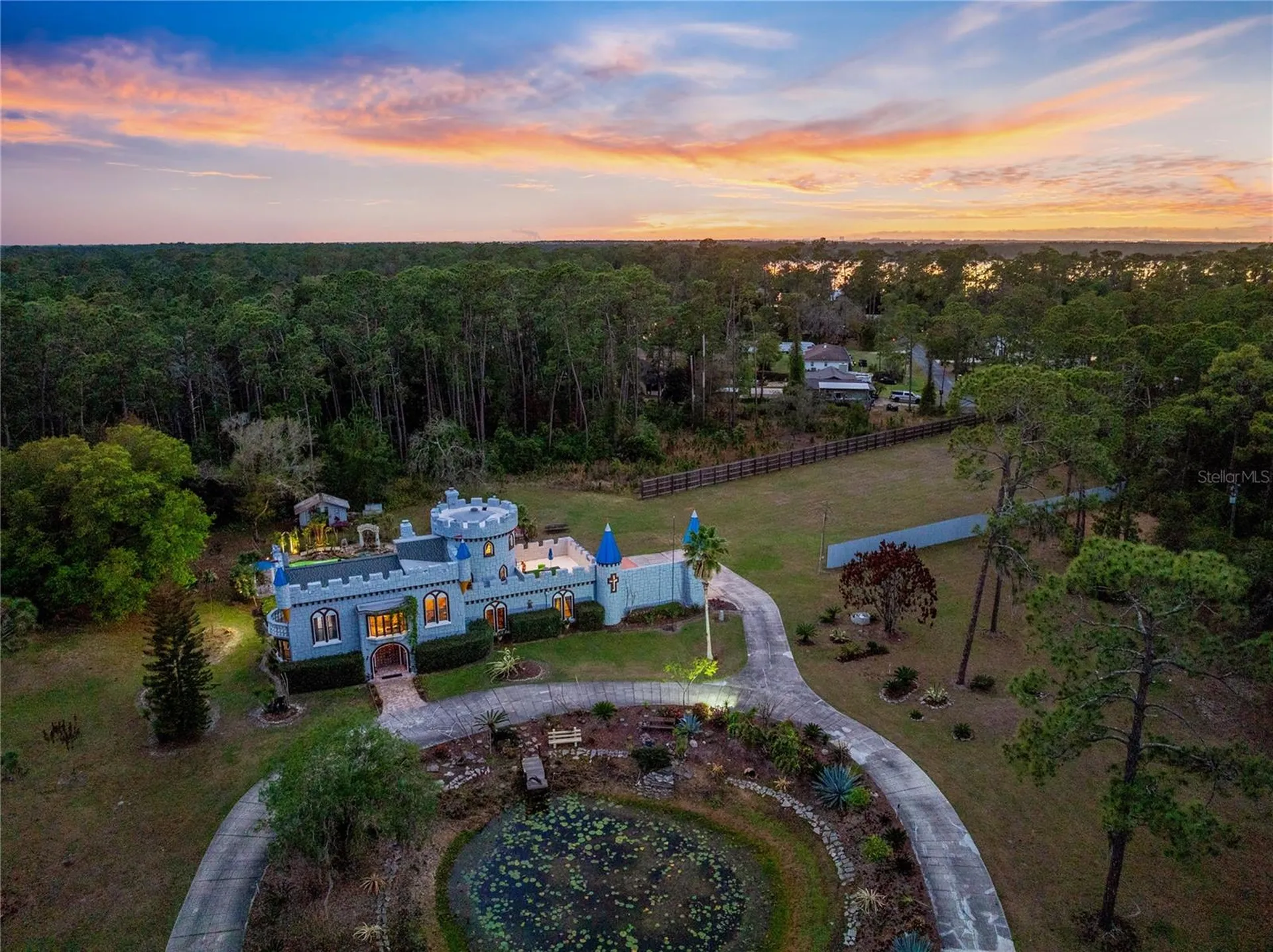 14502 Scotch Pine Court Orlando FL 32832