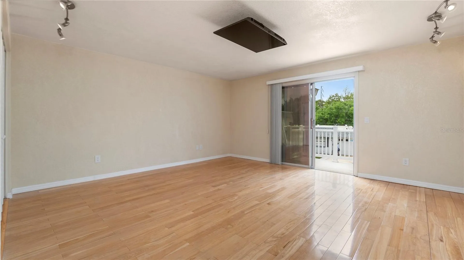 903 Cara Drive Largo FL 33771