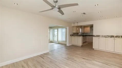 903 Cara Drive Largo FL 33771