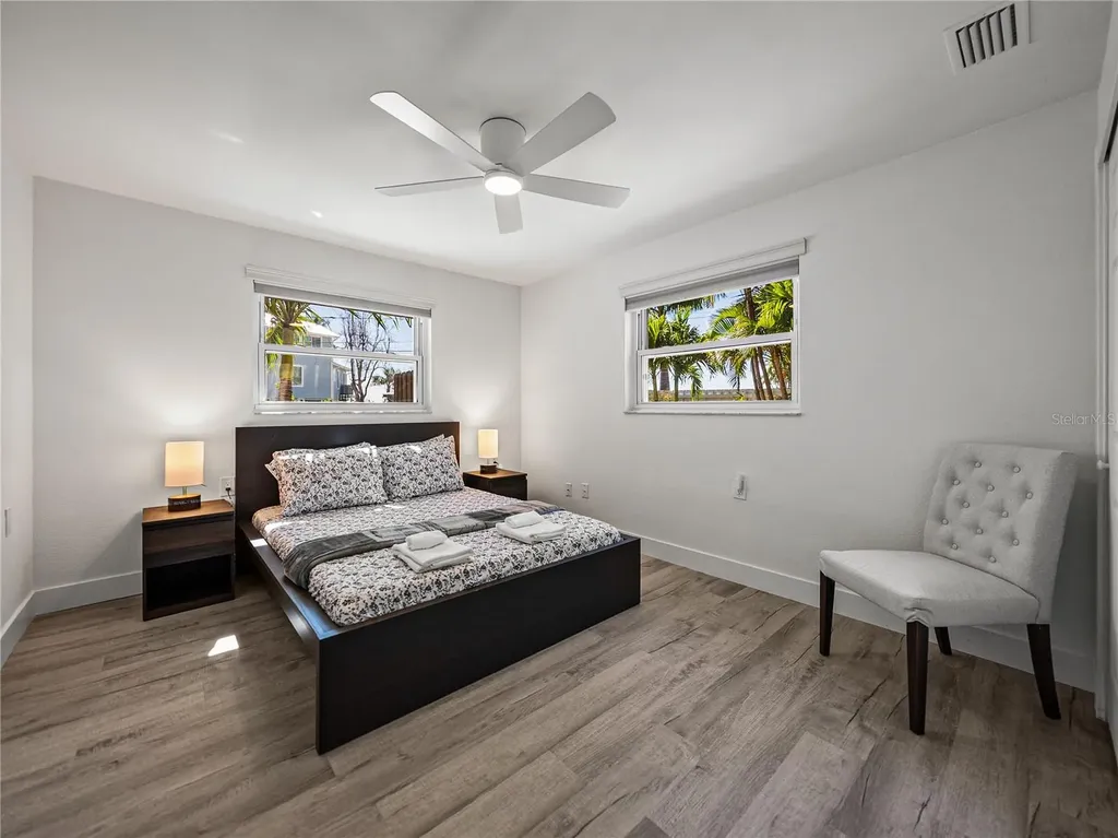 7125 S Shore Drive S South Pasadena FL 33707