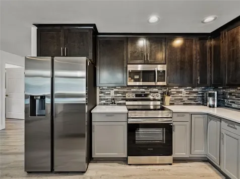 7125 S Shore Drive S South Pasadena FL 33707