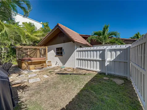 7125 S Shore Drive S South Pasadena FL 33707