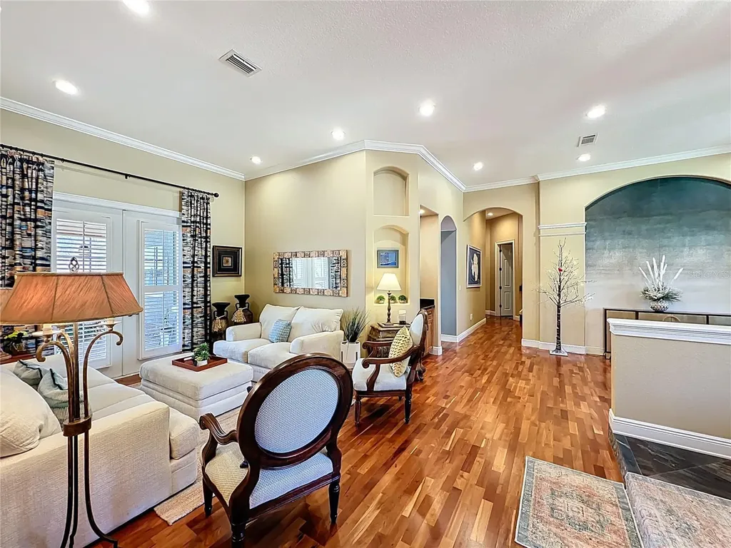 1412 Johns Cove Lane Oakland FL 34787