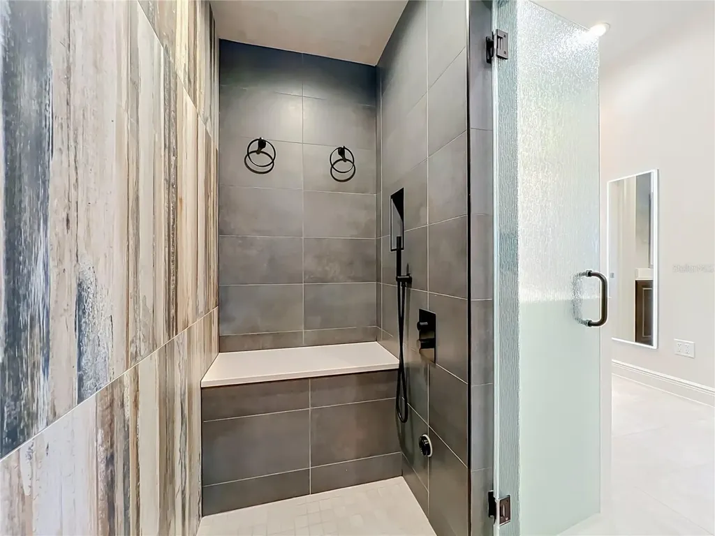 1412 Johns Cove Lane Oakland FL 34787