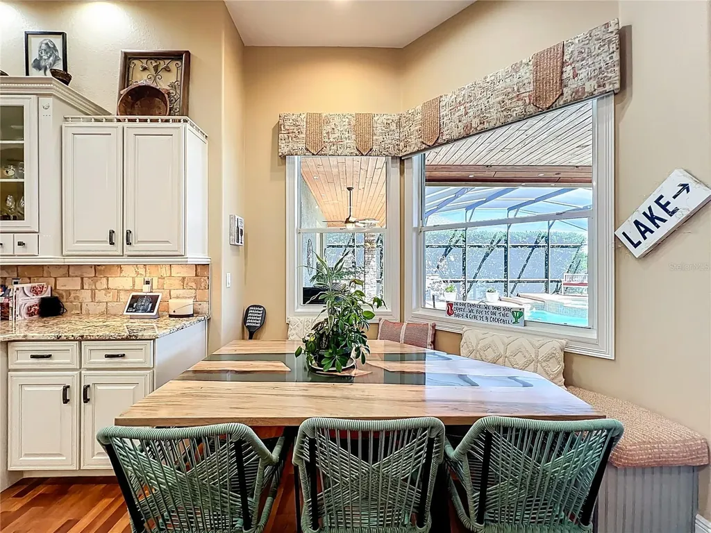 1412 Johns Cove Lane Oakland FL 34787