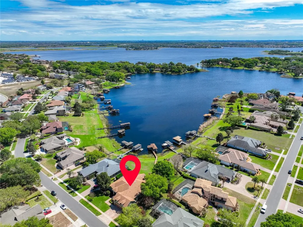 1412 Johns Cove Lane Oakland FL 34787