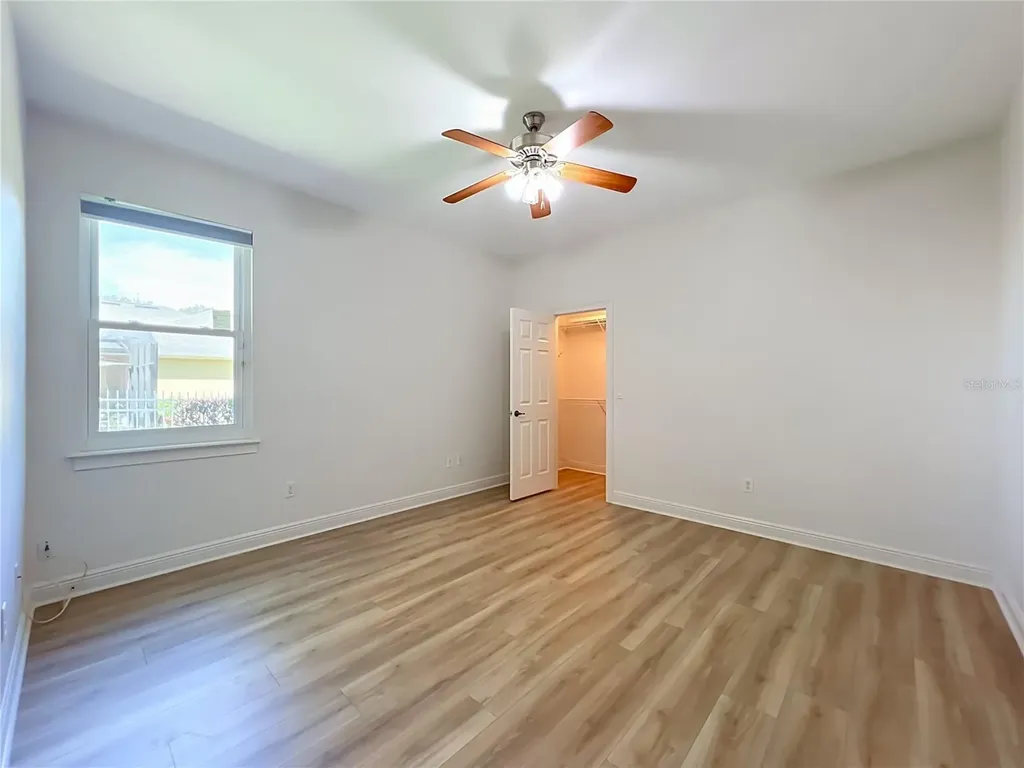 1412 Johns Cove Lane Oakland FL 34787
