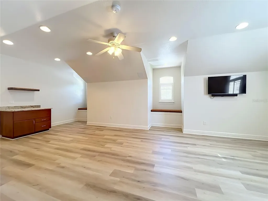 1412 Johns Cove Lane Oakland FL 34787
