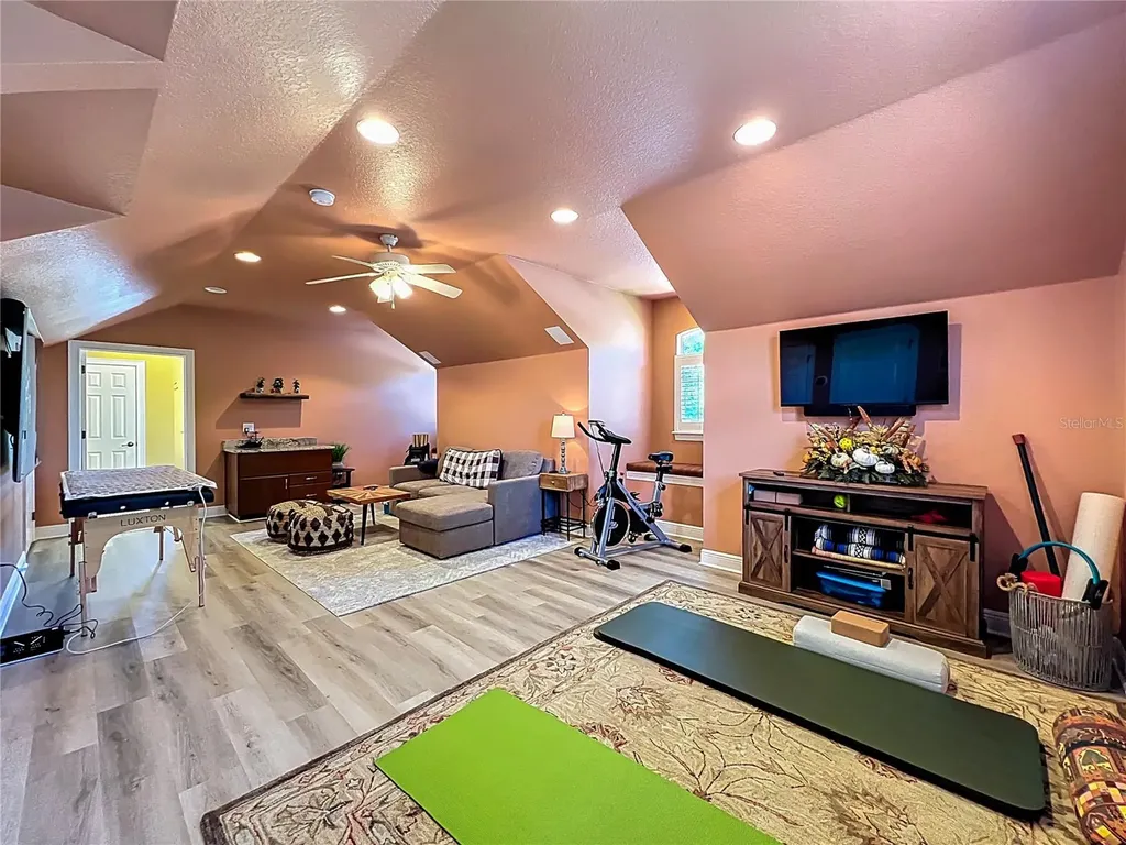1412 Johns Cove Lane Oakland FL 34787