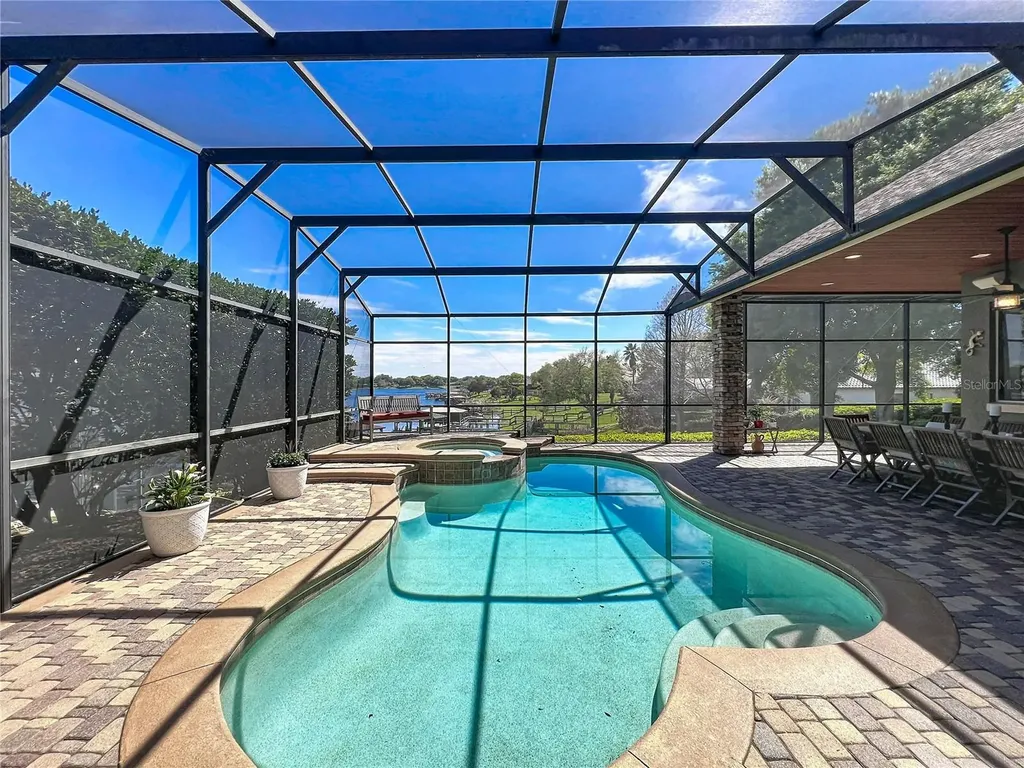 1412 Johns Cove Lane Oakland FL 34787