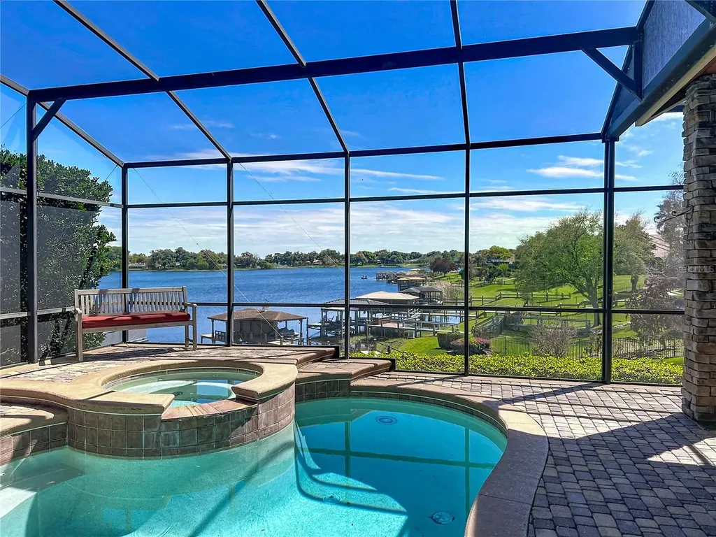 1412 Johns Cove Lane Oakland FL 34787