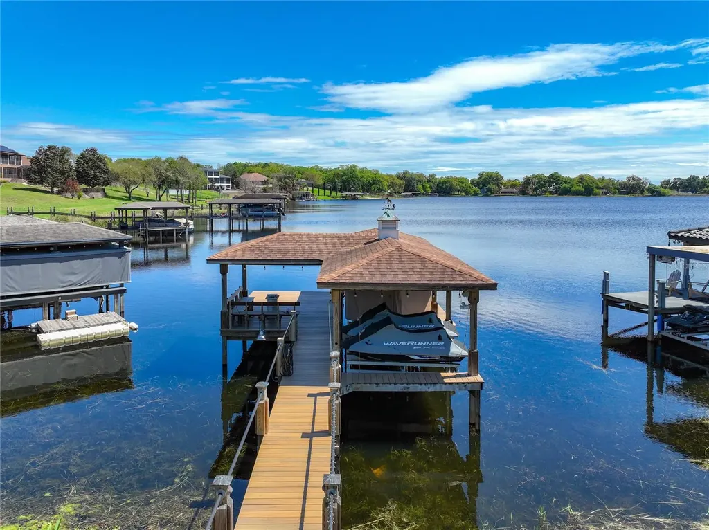 1412 Johns Cove Lane Oakland FL 34787