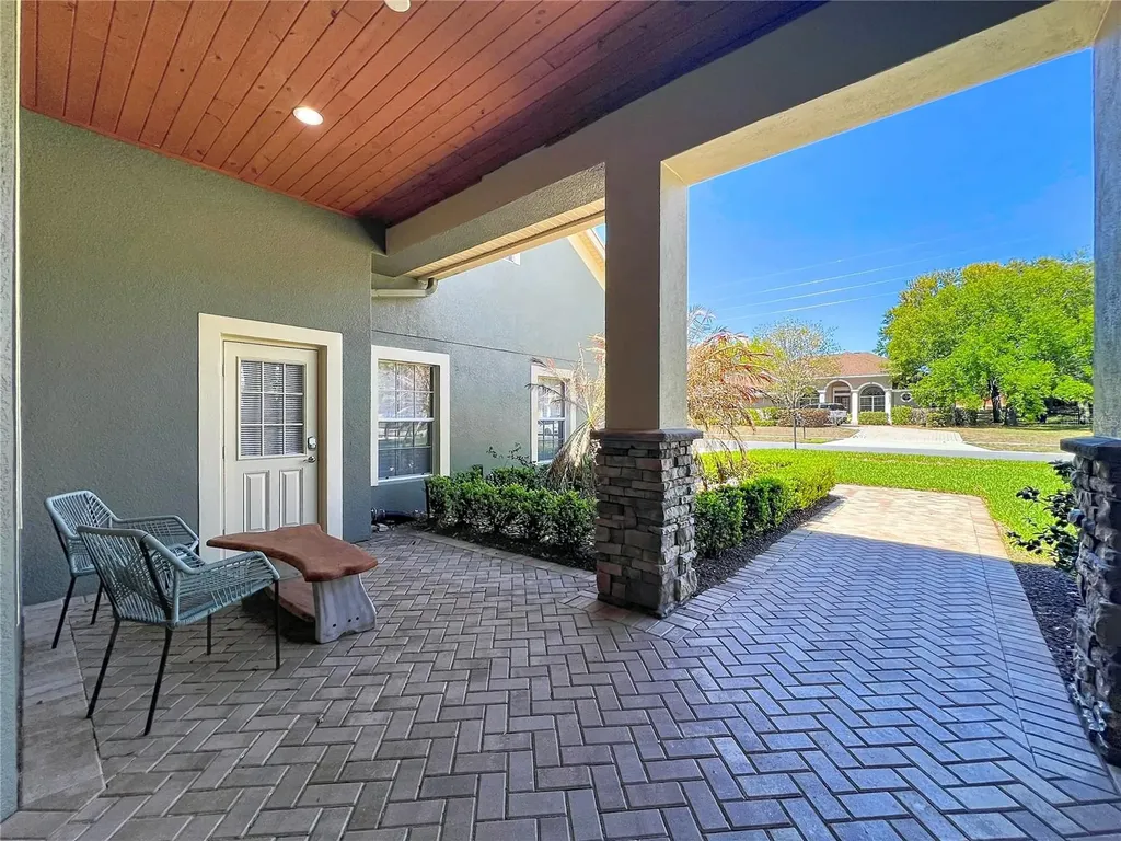 1412 Johns Cove Lane Oakland FL 34787