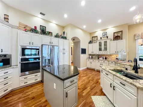 1412 Johns Cove Lane Oakland FL 34787
