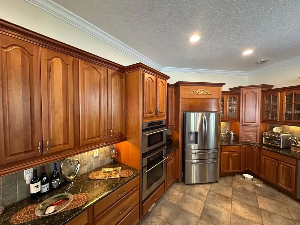 8734 Crestgate Circle Orlando FL 32819