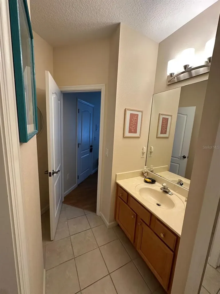 8734 Crestgate Circle Orlando FL 32819