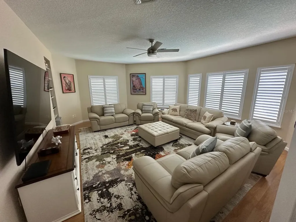 8734 Crestgate Circle Orlando FL 32819