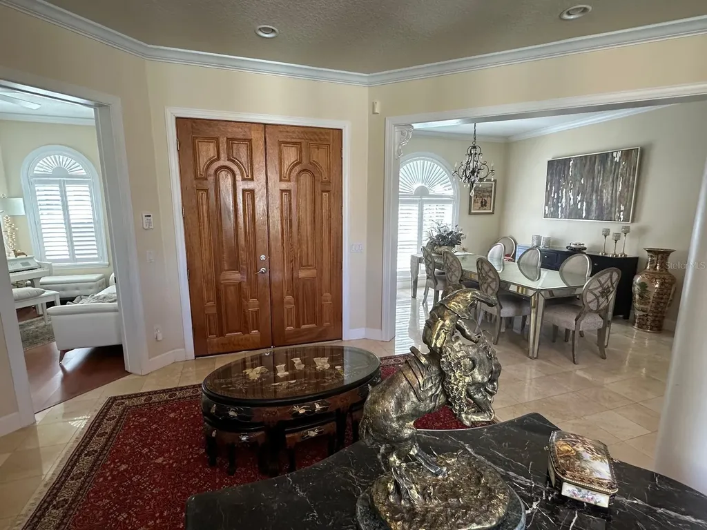 8734 Crestgate Circle Orlando FL 32819