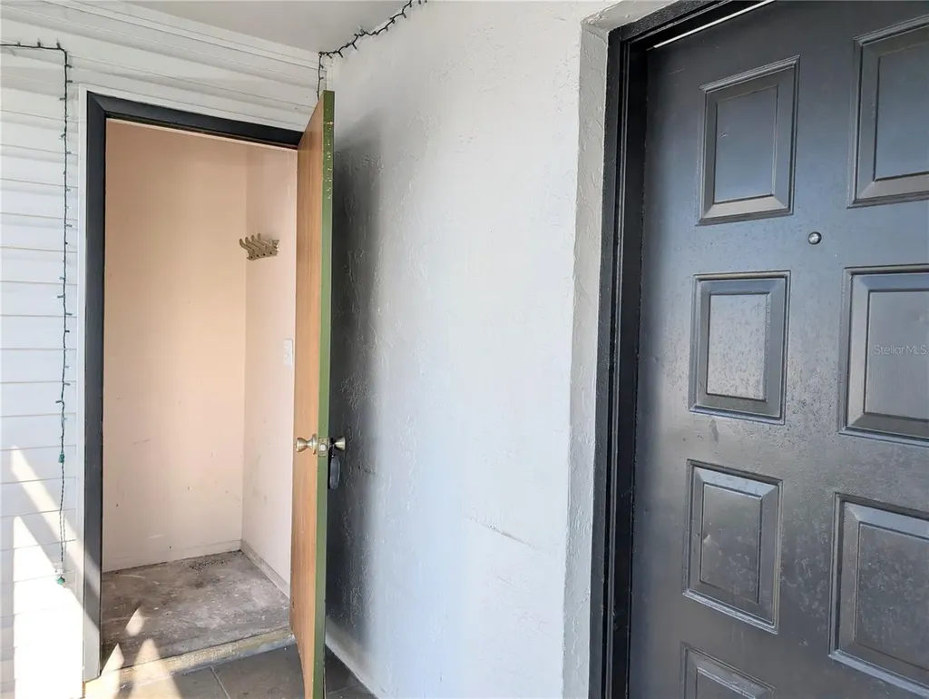1122 68th Avenue Drive W Bradenton FL 34207