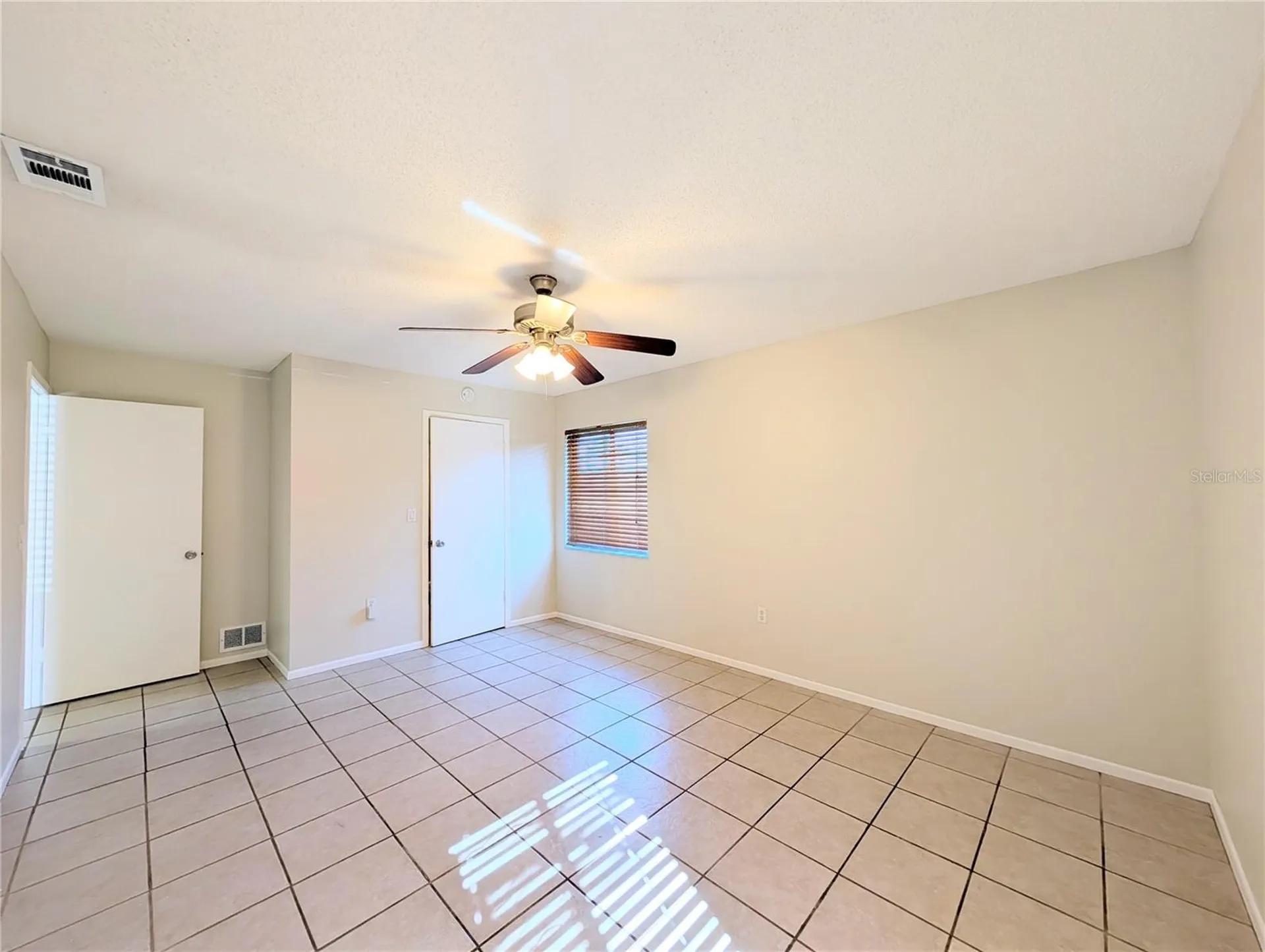 1122 68th Avenue Drive W Bradenton FL 34207