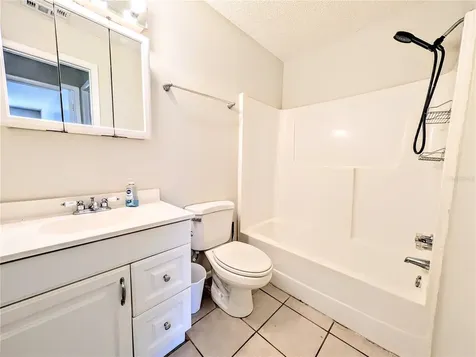 1122 68th Avenue Drive W Bradenton FL 34207