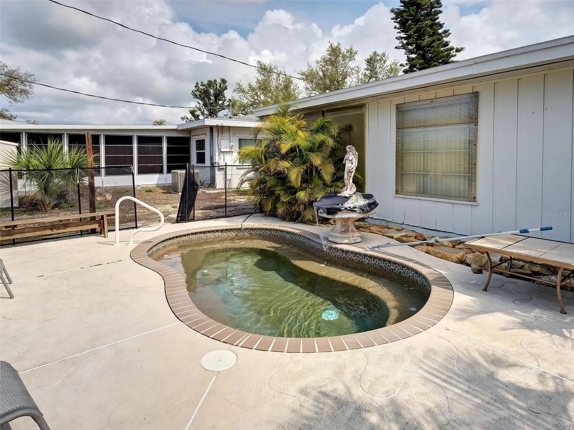 35 Hillcrest Drive Englewood FL 34223