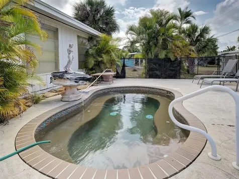 35 Hillcrest Drive Englewood FL 34223