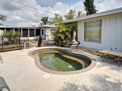 35 Hillcrest Drive Englewood FL 34223