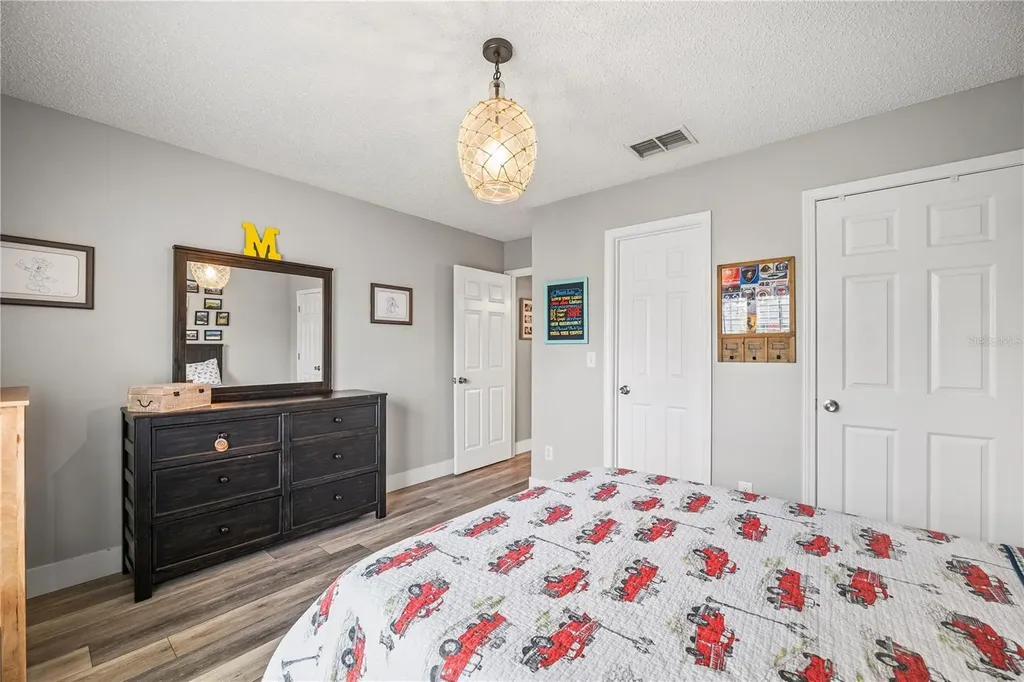 2415 Moon Harbor Way Middleburg FL 32068