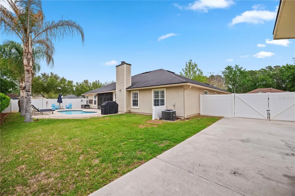 2415 Moon Harbor Way Middleburg FL 32068