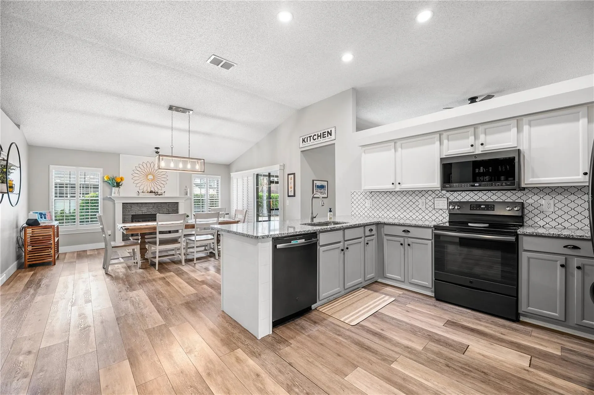 2415 Moon Harbor Way Middleburg FL 32068
