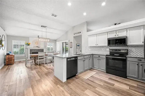 2415 Moon Harbor Way Middleburg FL 32068