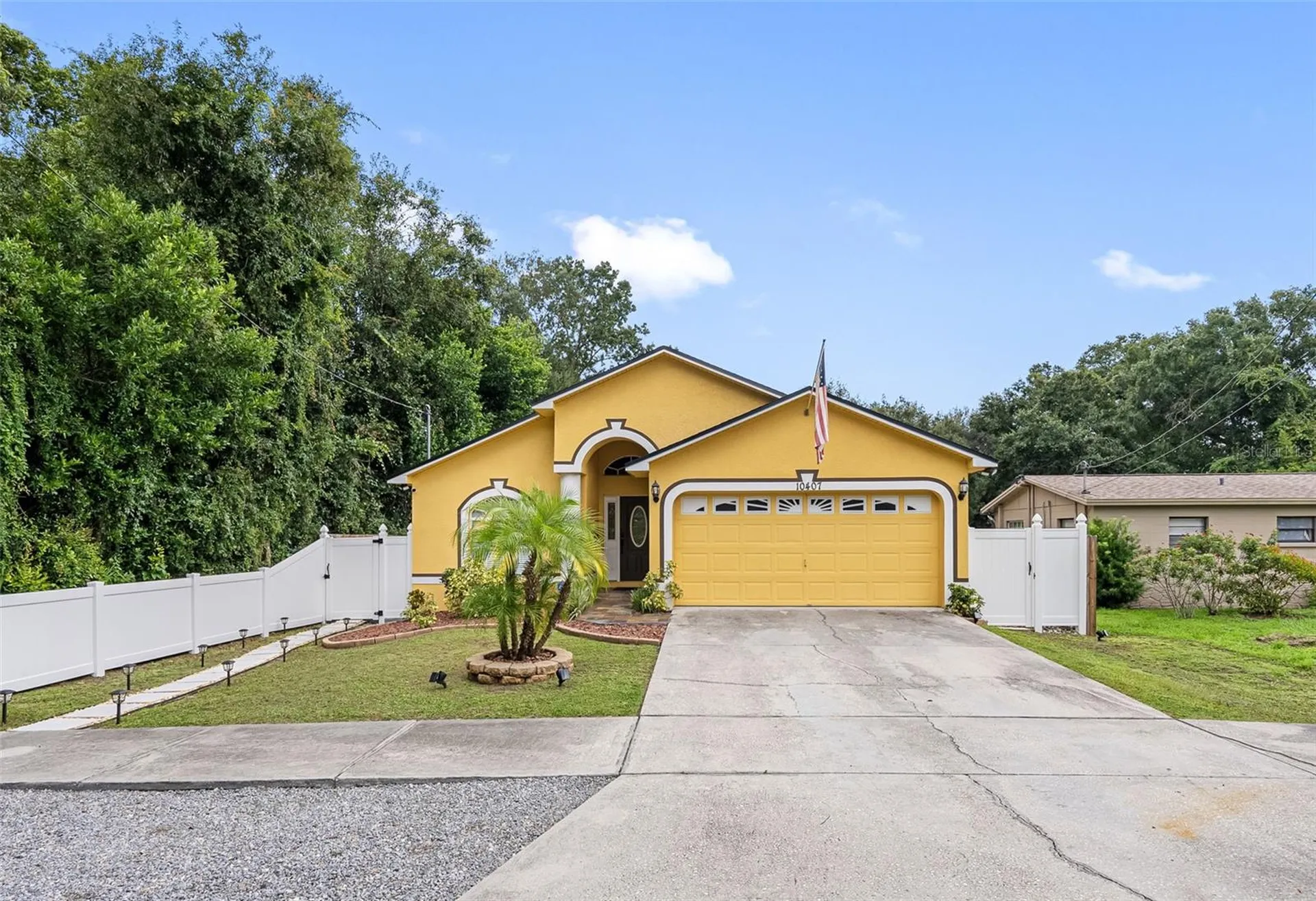 10407 N Woodmere Road Tampa FL 33617