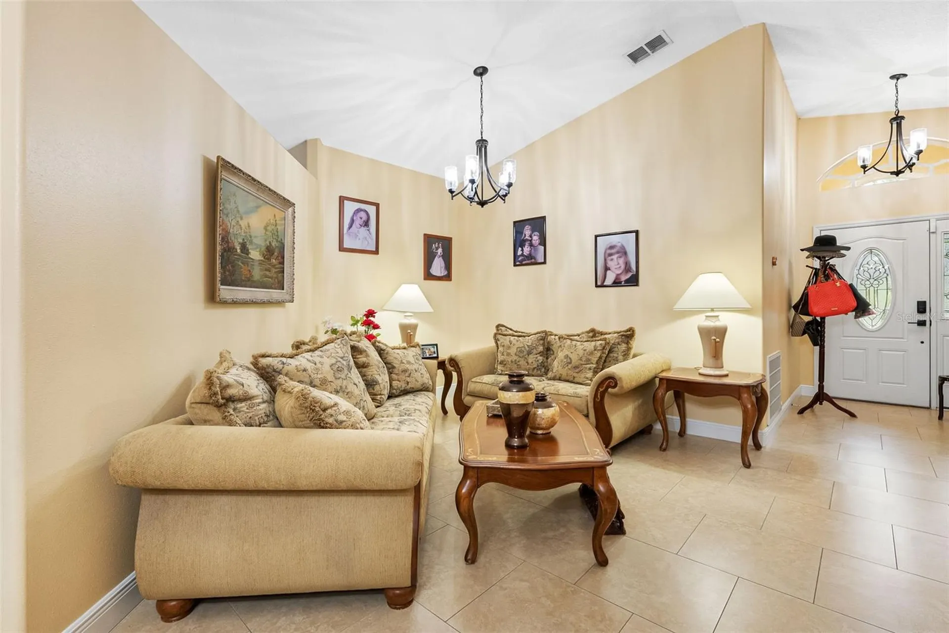 10407 N Woodmere Road Tampa FL 33617