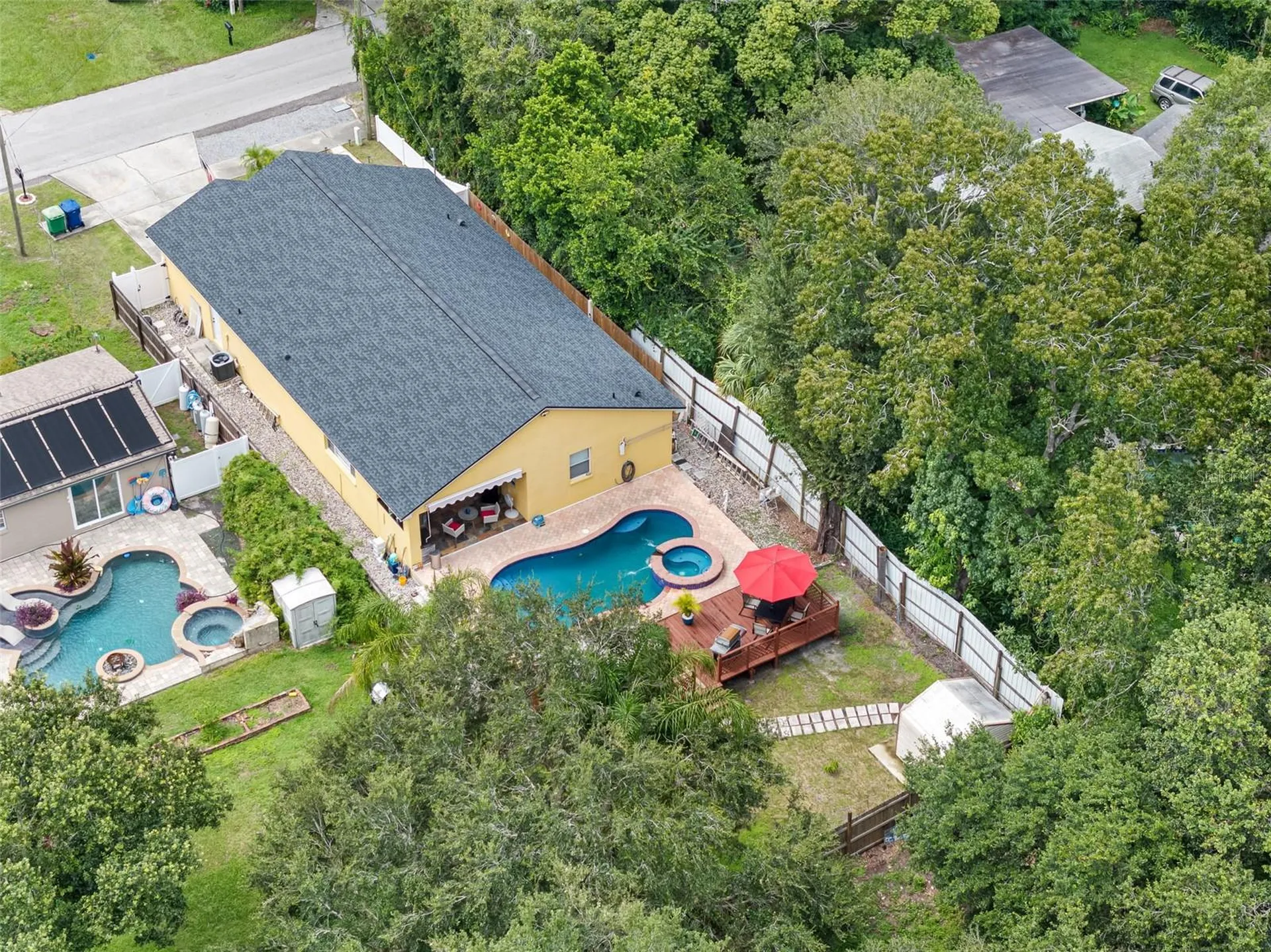 10407 N Woodmere Road Tampa FL 33617