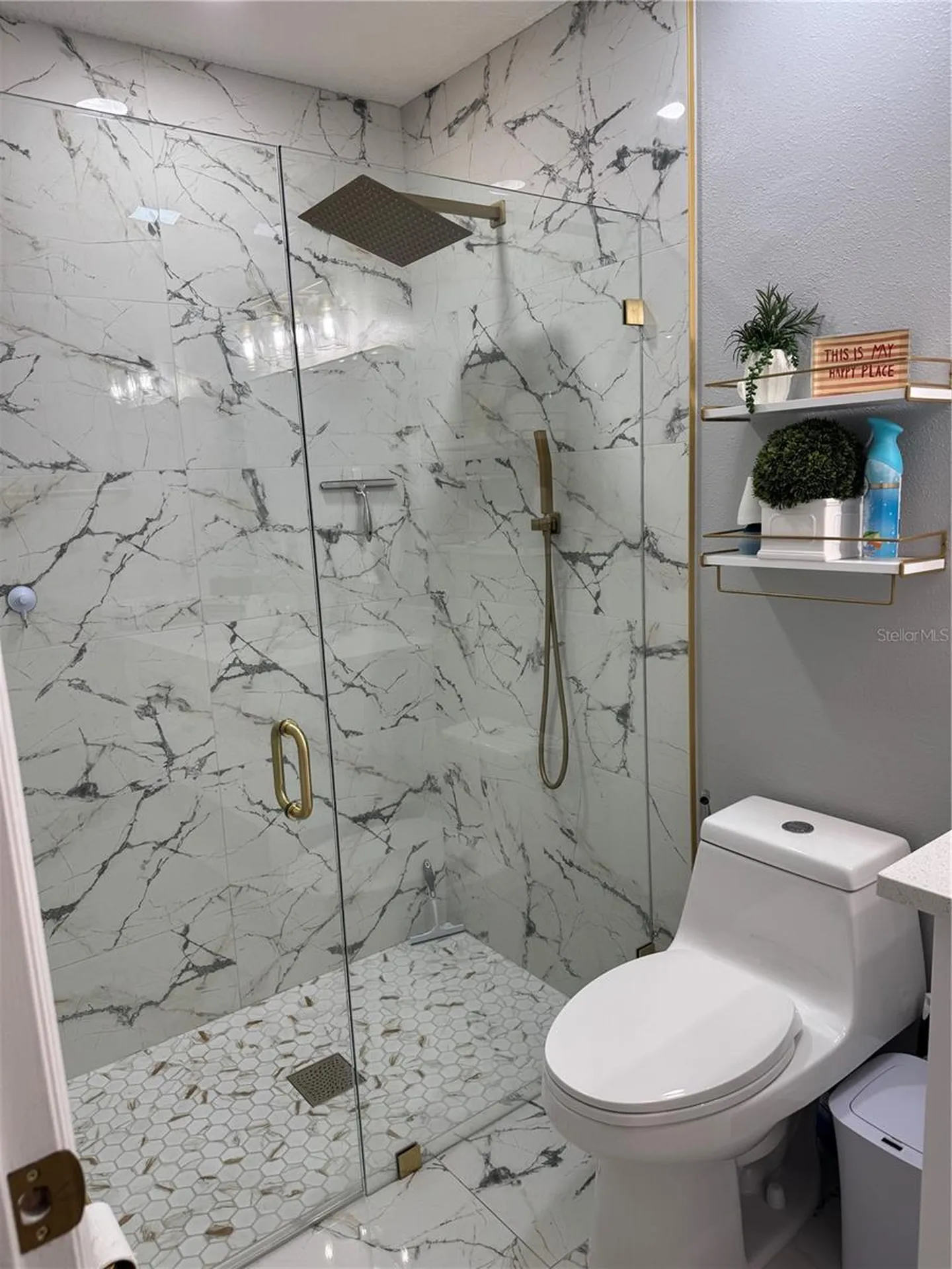 10407 N Woodmere Road Tampa FL 33617