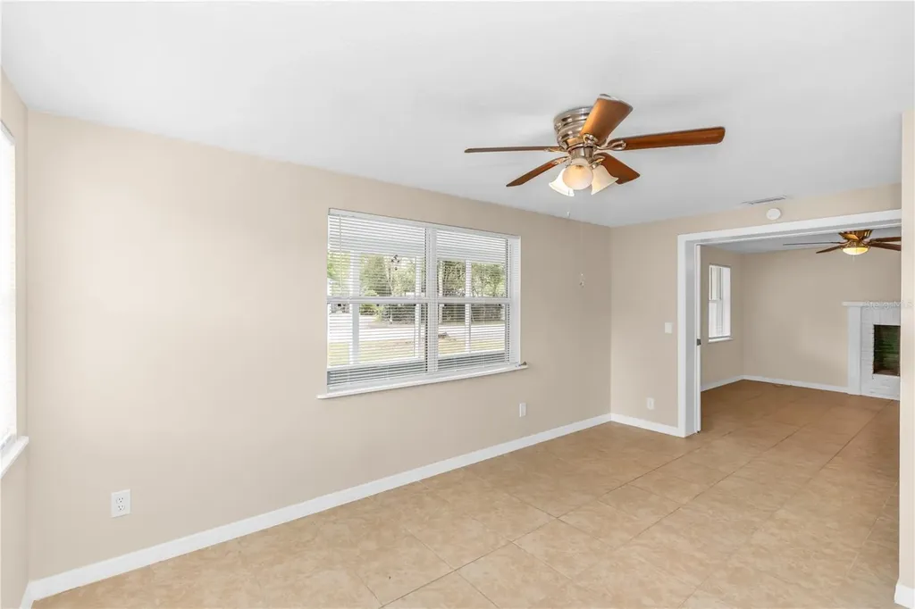 885 W Wisconsin Avenue Orange City FL 32763