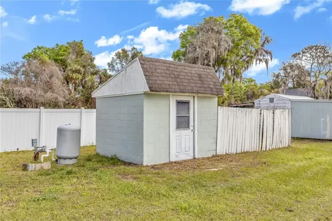 885 W Wisconsin Avenue Orange City FL 32763