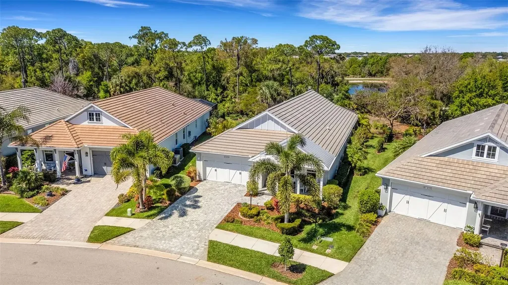 8034 Sandstar Way Sarasota FL 34240