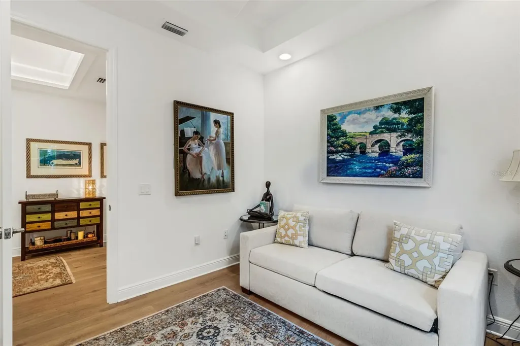 8034 Sandstar Way Sarasota FL 34240