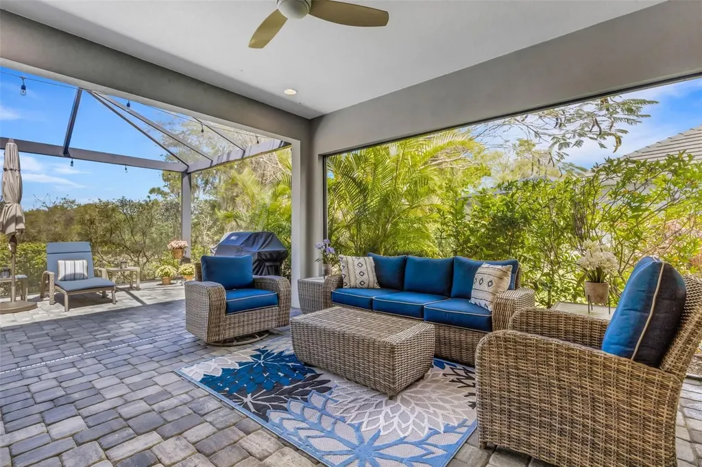 8034 Sandstar Way Sarasota FL 34240
