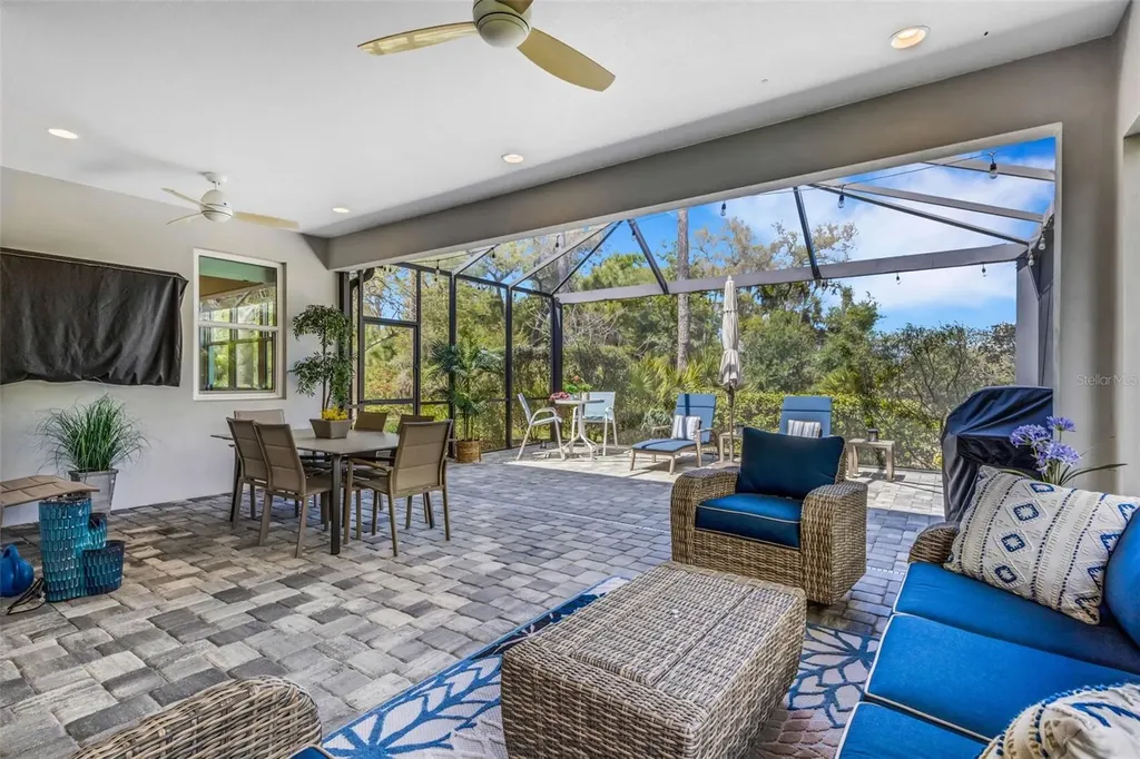 8034 Sandstar Way Sarasota FL 34240