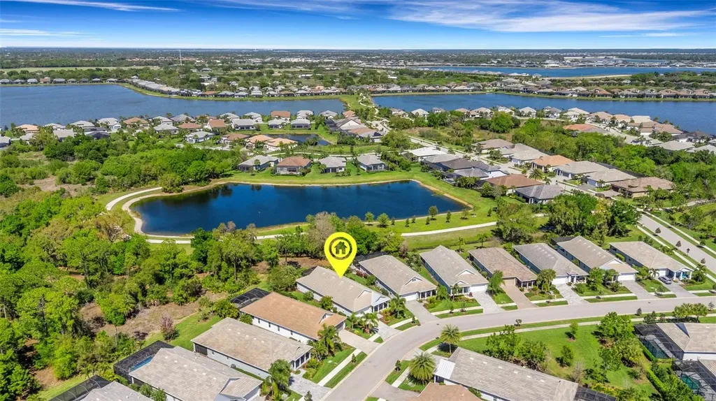 8034 Sandstar Way Sarasota FL 34240